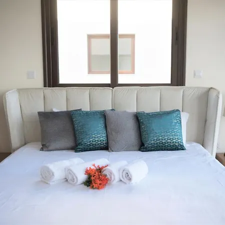 Nirvana Seafront أيا نابا